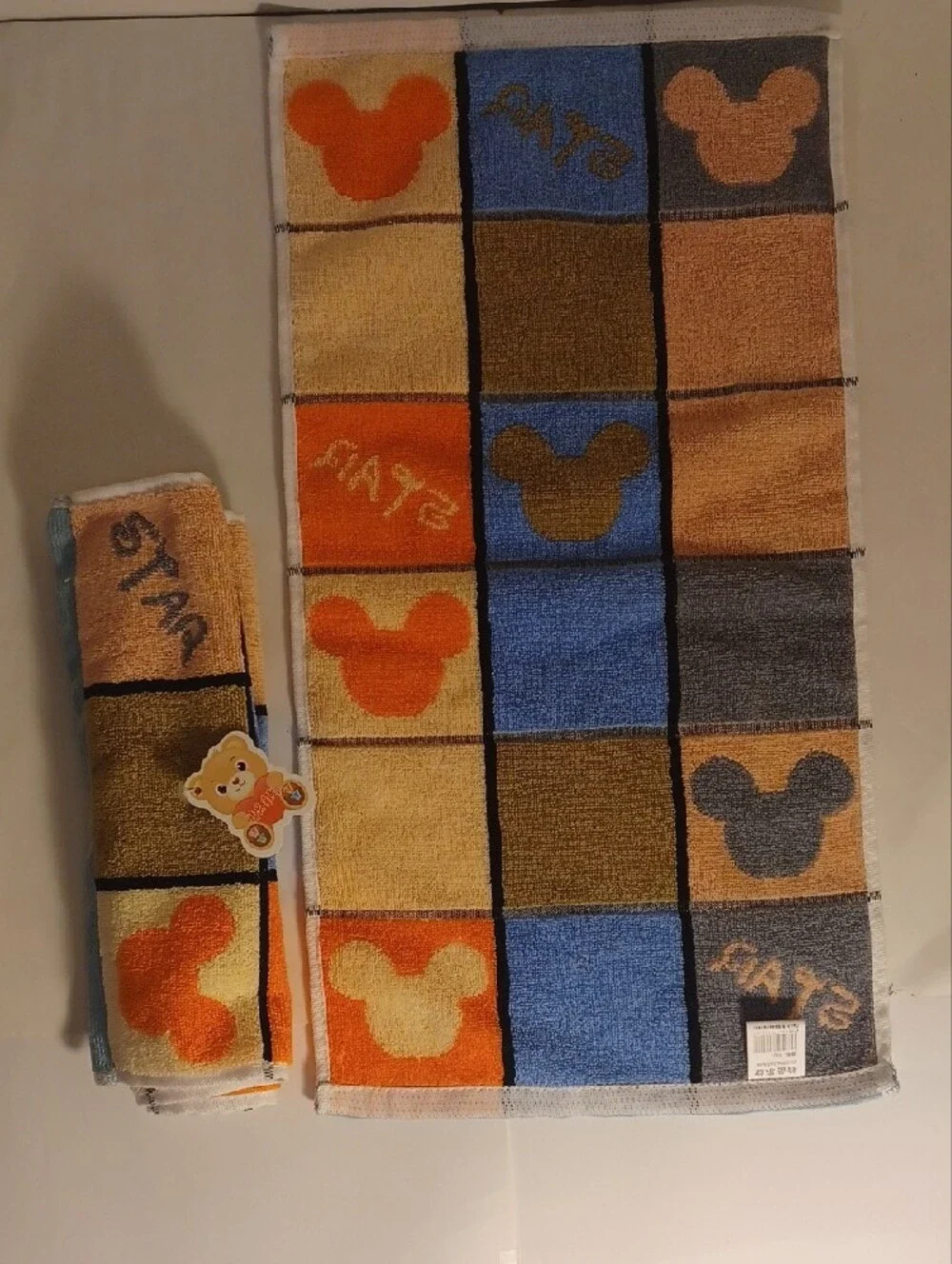 Set of 4 Cute Hand Towels